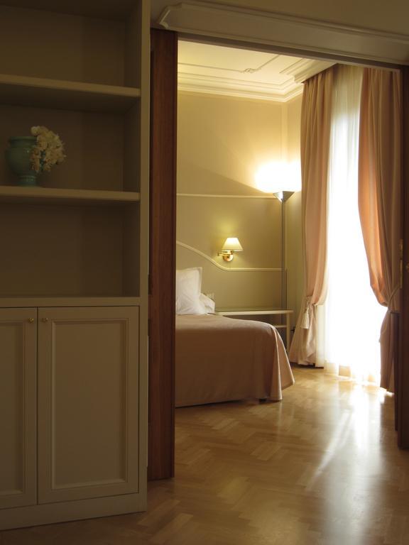 Dea Suite Roma Habitación foto